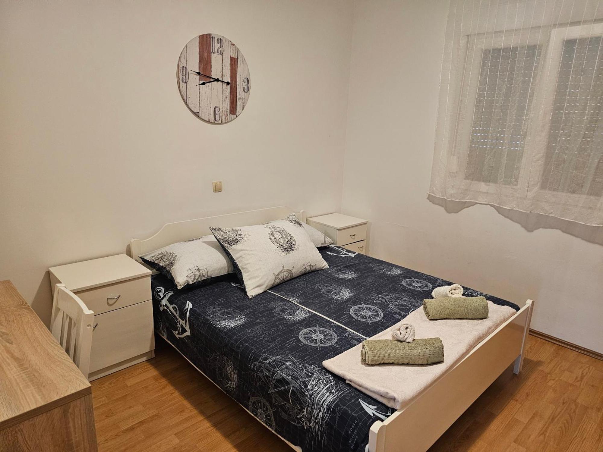 Apartments Zemunik Omis Luaran gambar