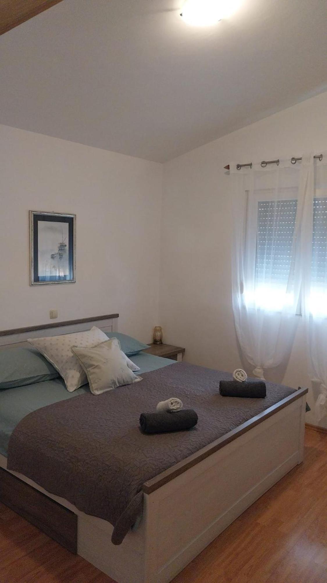 Apartments Zemunik Omis Luaran gambar