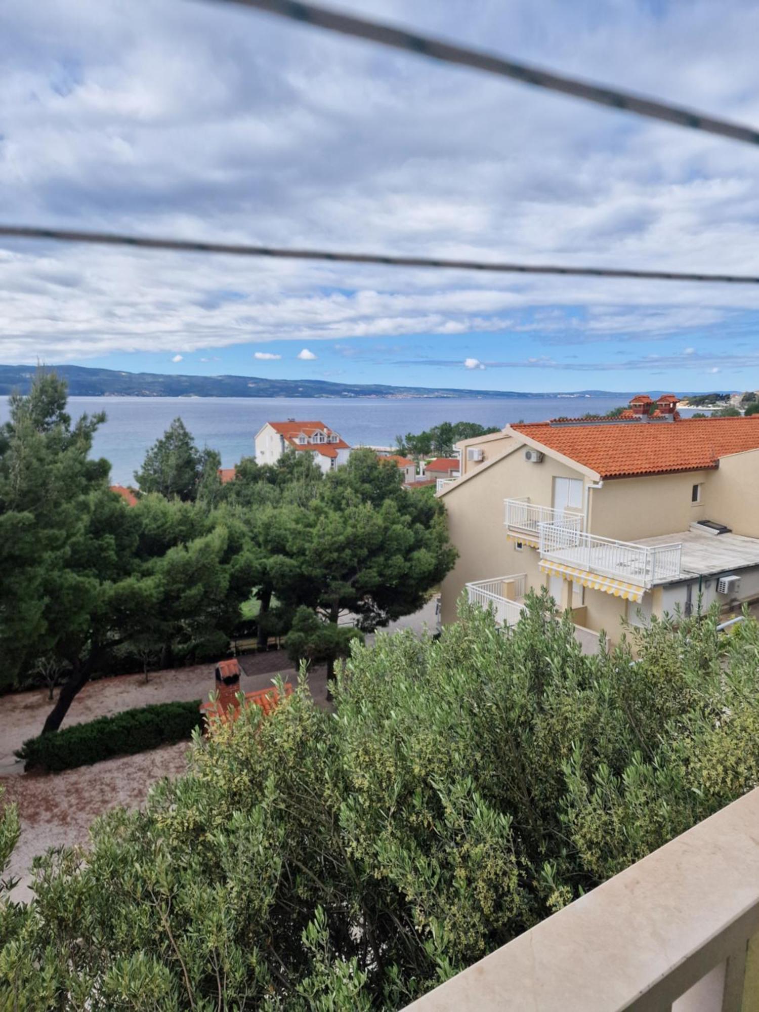 Apartments Zemunik Omis Luaran gambar